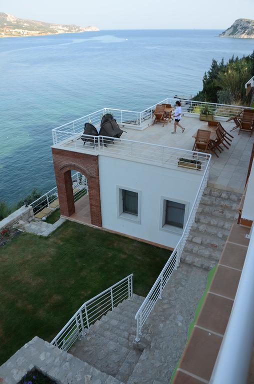 Reyhan Hotel Karaburun  Bagian luar foto