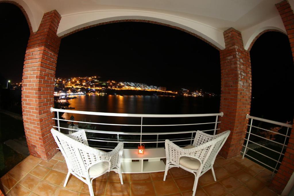 Reyhan Hotel Karaburun  Ruang foto