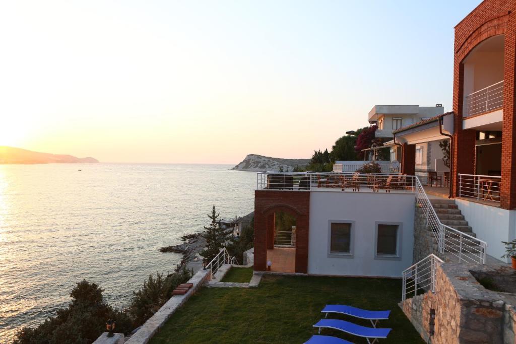 Reyhan Hotel Karaburun  Bagian luar foto
