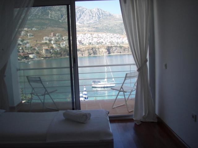 Reyhan Hotel Karaburun  Ruang foto