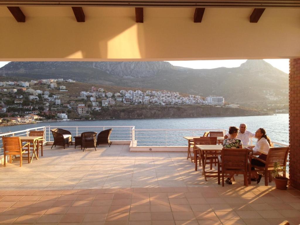 Reyhan Hotel Karaburun  Bagian luar foto