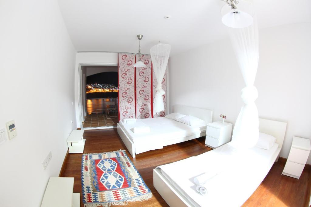 Reyhan Hotel Karaburun  Bagian luar foto
